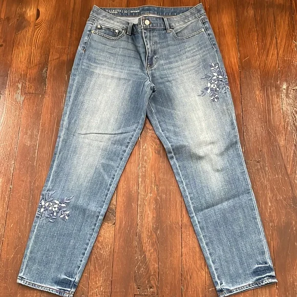Talbots Flawless Floral Embroidery Girlfriend Jeans - Picture 7 of 8